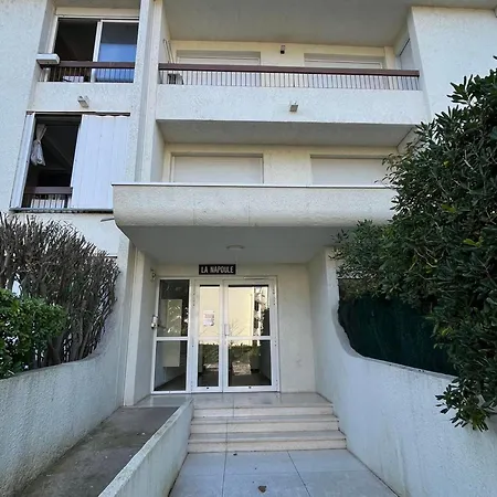 Studio Confortable Avec Parking Au Centre-Ville - Fr-1-716-78 شقة