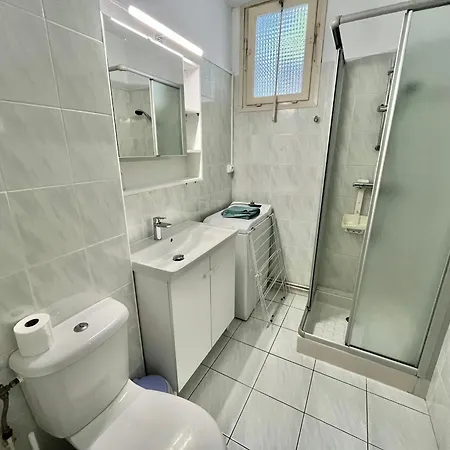 Studio Confortable Avec Parking Au Centre-Ville - Fr-1-716-78 * لا غراند موت